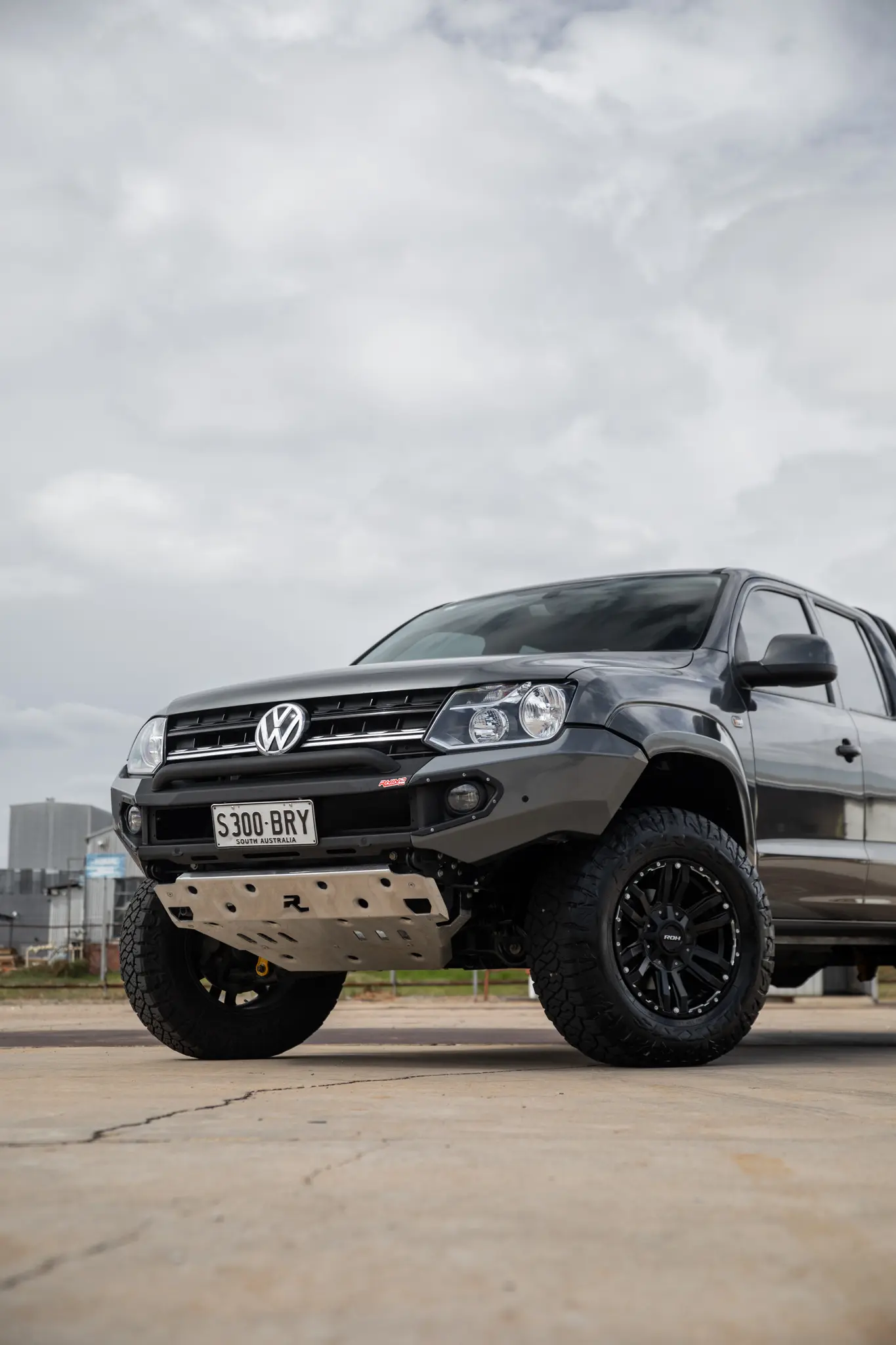 Volkswagen Amarok with 17x9 +30 ROH Vapour Matte Black Machined Accents Wheel in industrial area
