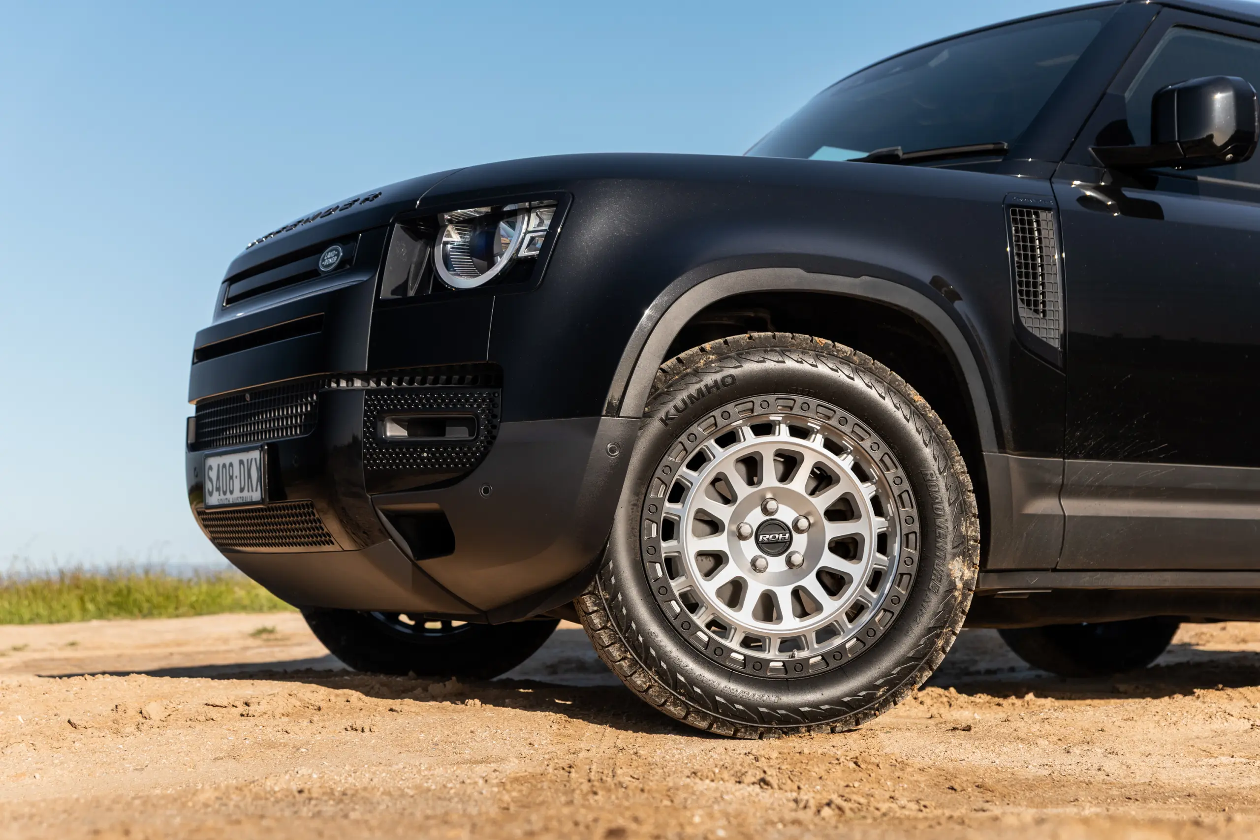 Black Land Rover Defender 90 with 20x9 +22 5x120 Machined Centre Black Lip ROH Assault Wheels