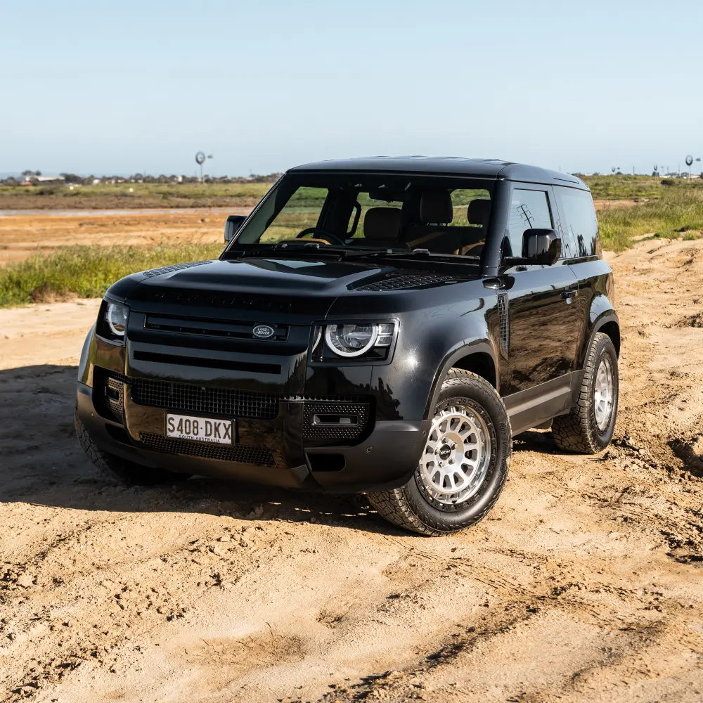 Defender 90 | Assault