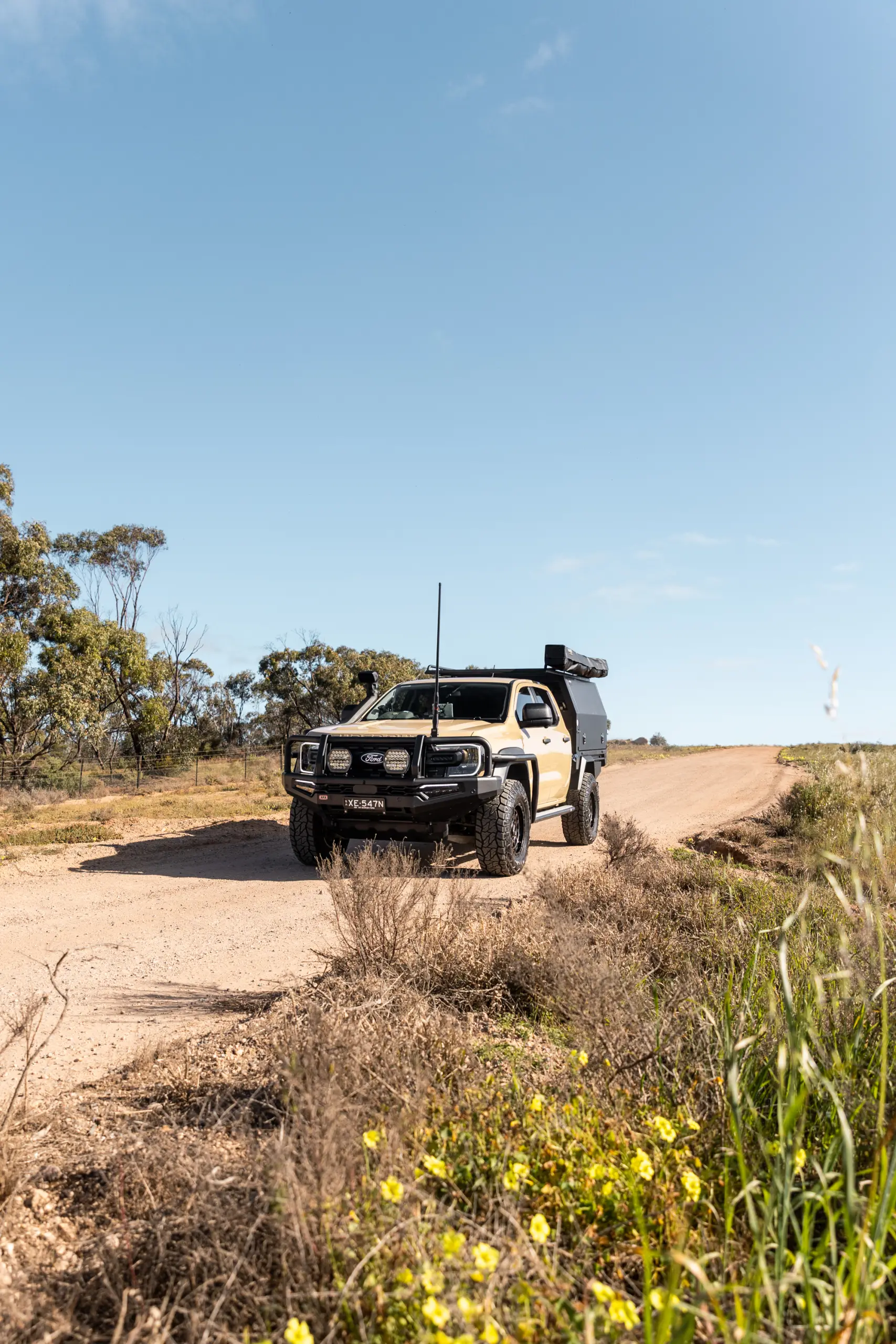 Ford Ranger Super Duty with 18x9 +20 Graphite Centre Black Lip Assault 4x4 Wheel Design off road