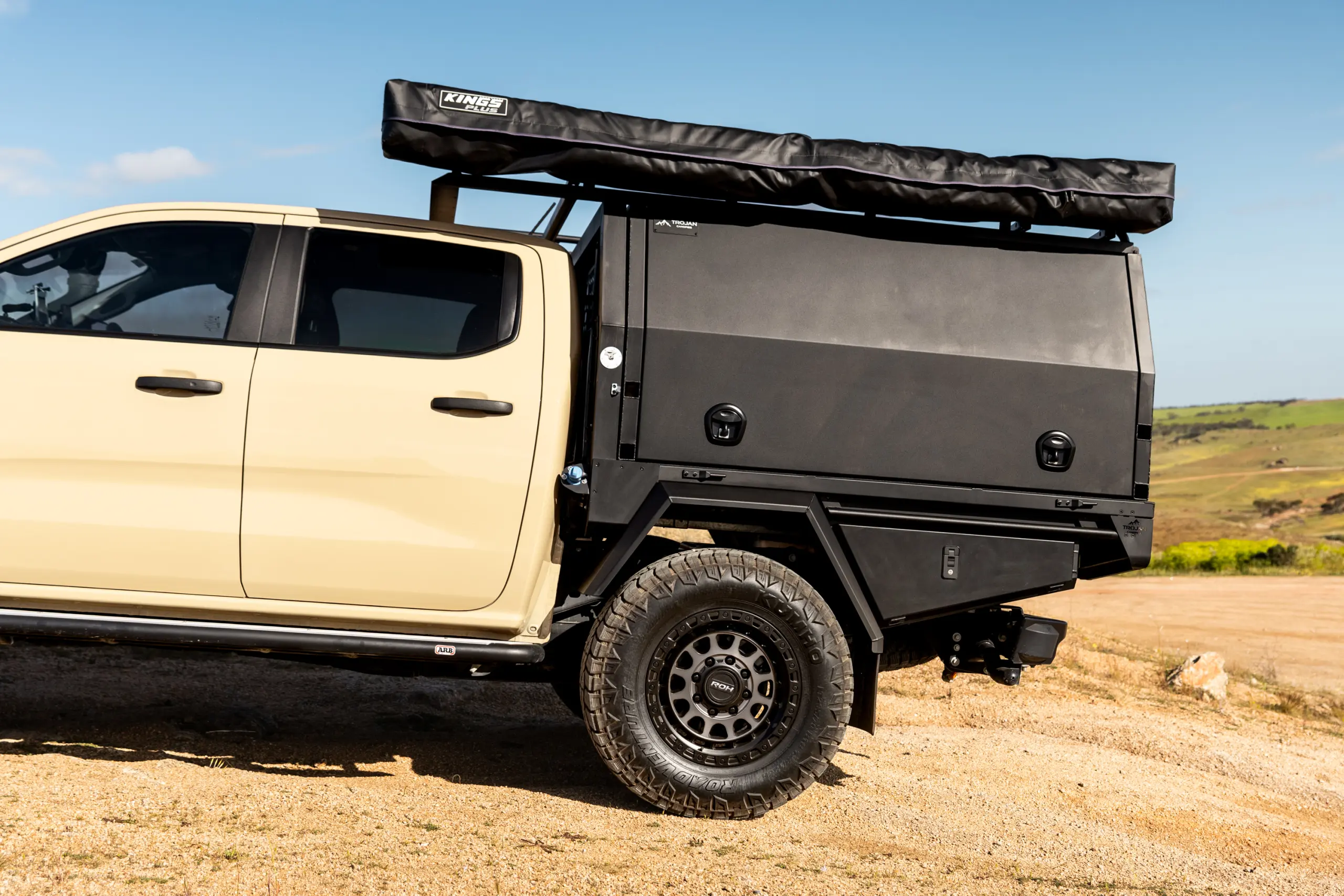 Ford Ranger Super Duty with 18x9 +20 Graphite Centre Black Lip Assault 4x4 Wheel Design off road