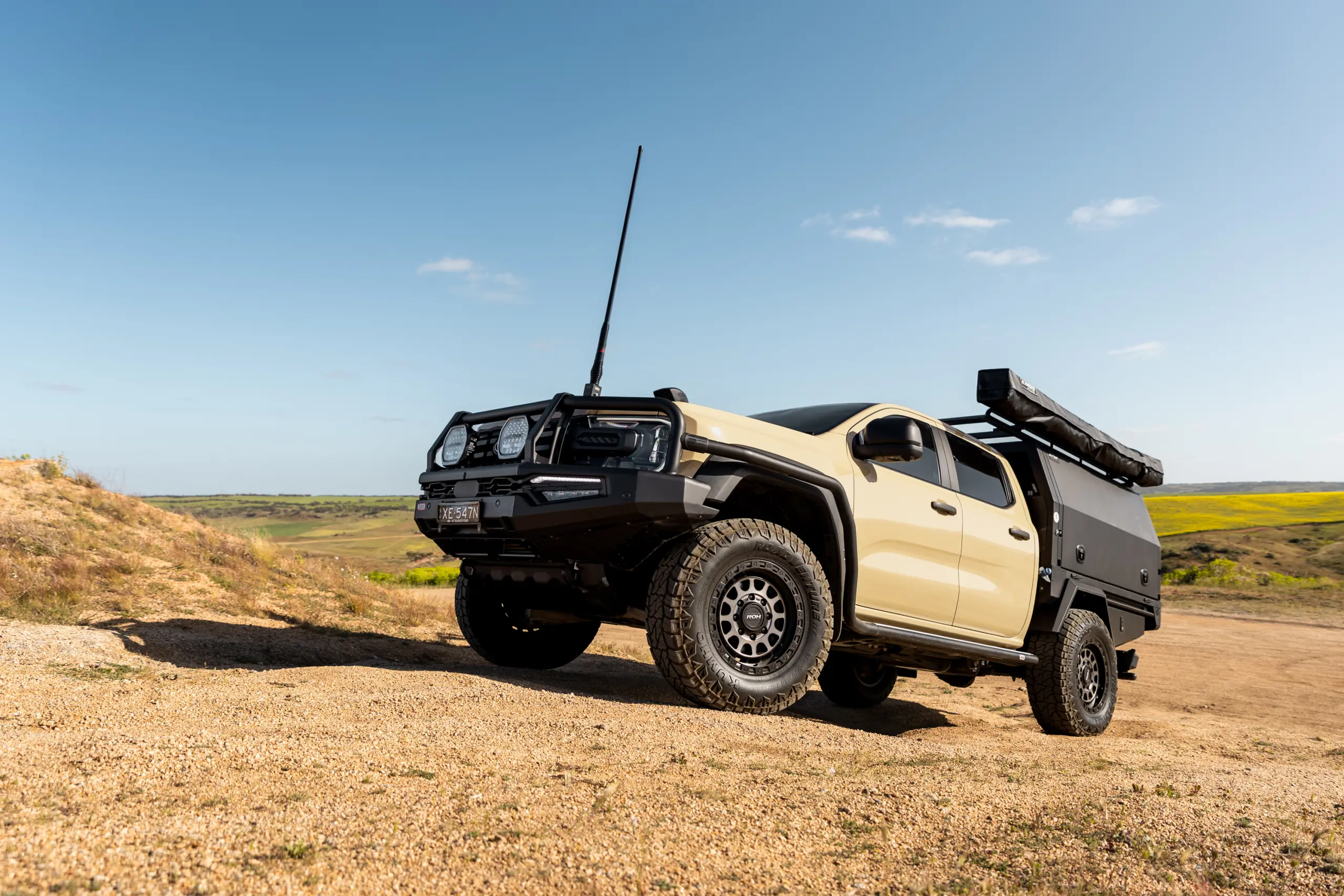 Ford Ranger Super Duty with 18x9 +20 Graphite Centre Black Lip Assault 4x4 Wheel Design off road