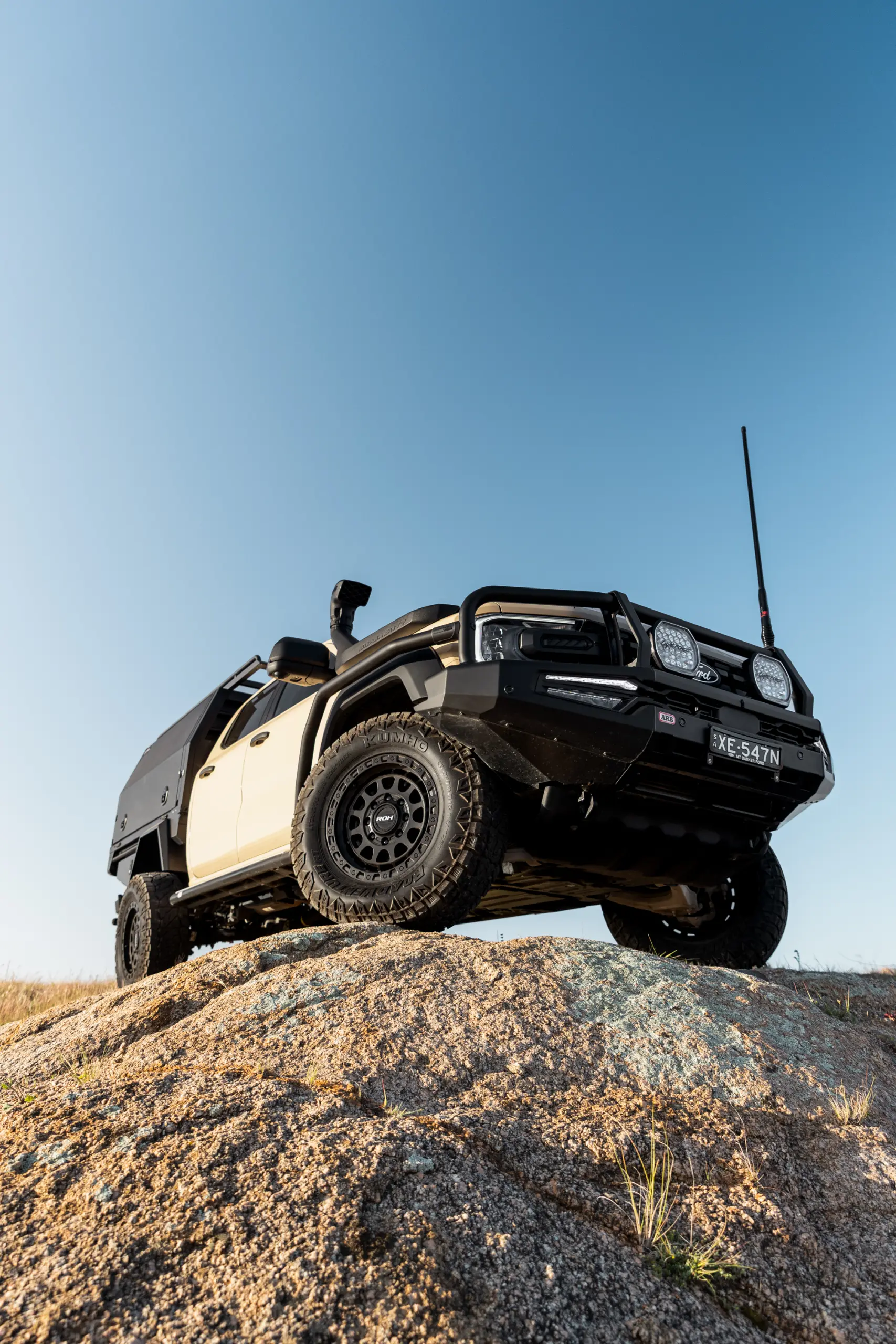Ford Ranger Super Duty with 18x9 +20 Matte Black Assault 4x4 Wheel Design off road