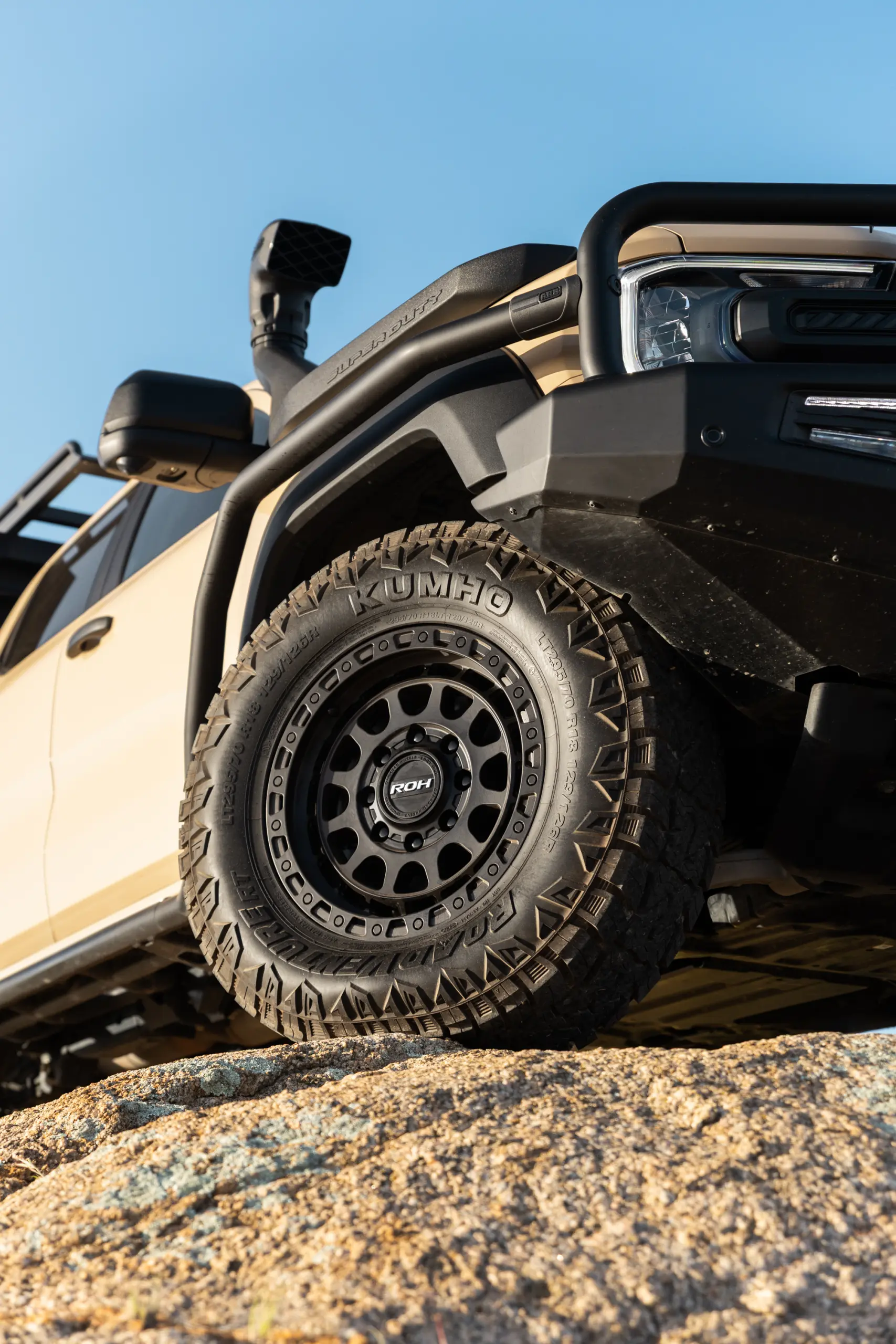 Ford Ranger Super Duty with 18x9 +20 Matte Black Assault 4x4 Wheel Design off road