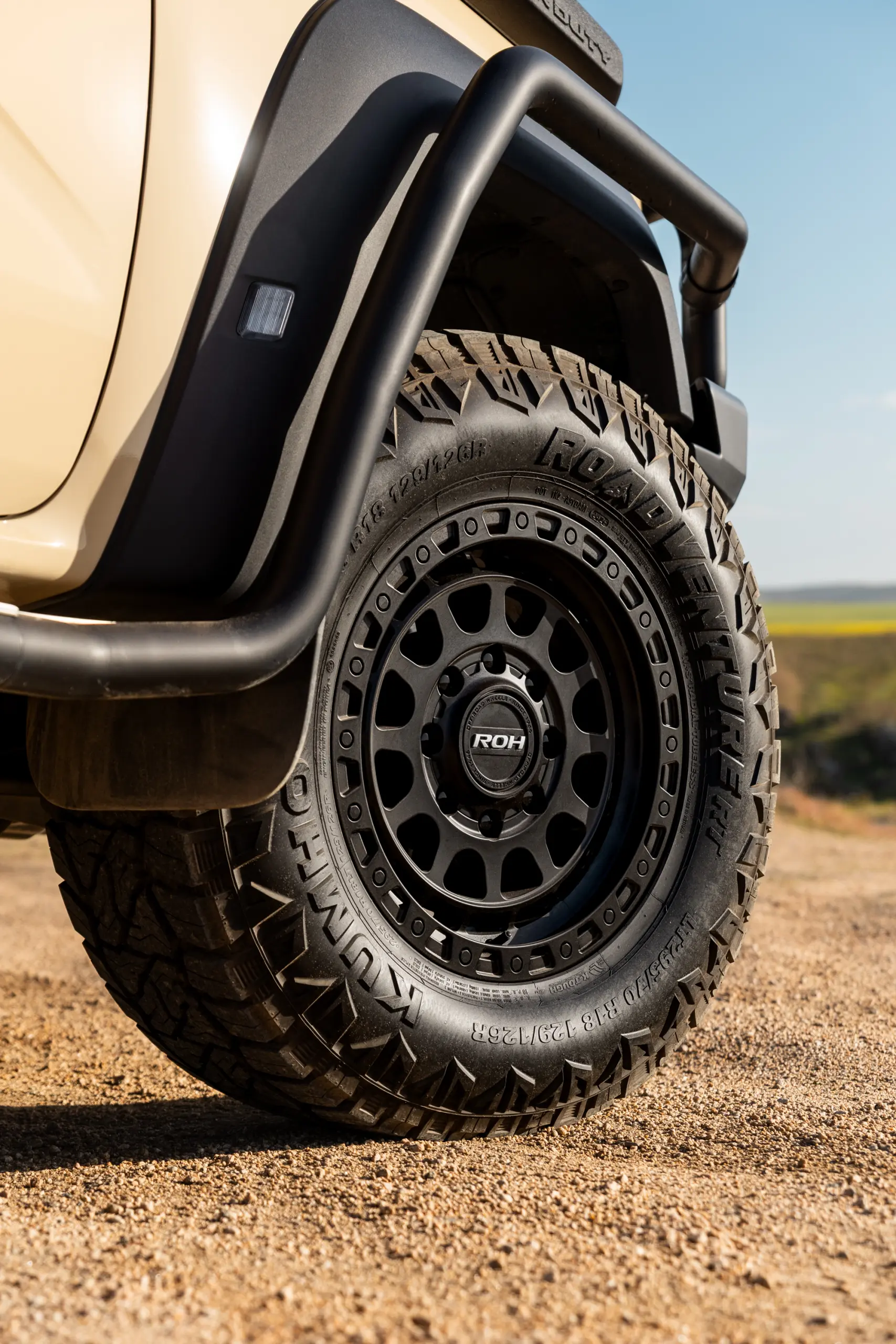 Ford Ranger Super Duty with 18x9 +20 Matte Black Assault 4x4 Wheel Design off road