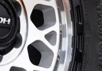 Close-up of ROH Atlas 4x4 Wheel in Machined Centre Black Lip finish