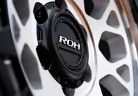 Close-up of ROH Cap on Atlas 4x4 Wheel in Machined Centre Black Lip finish