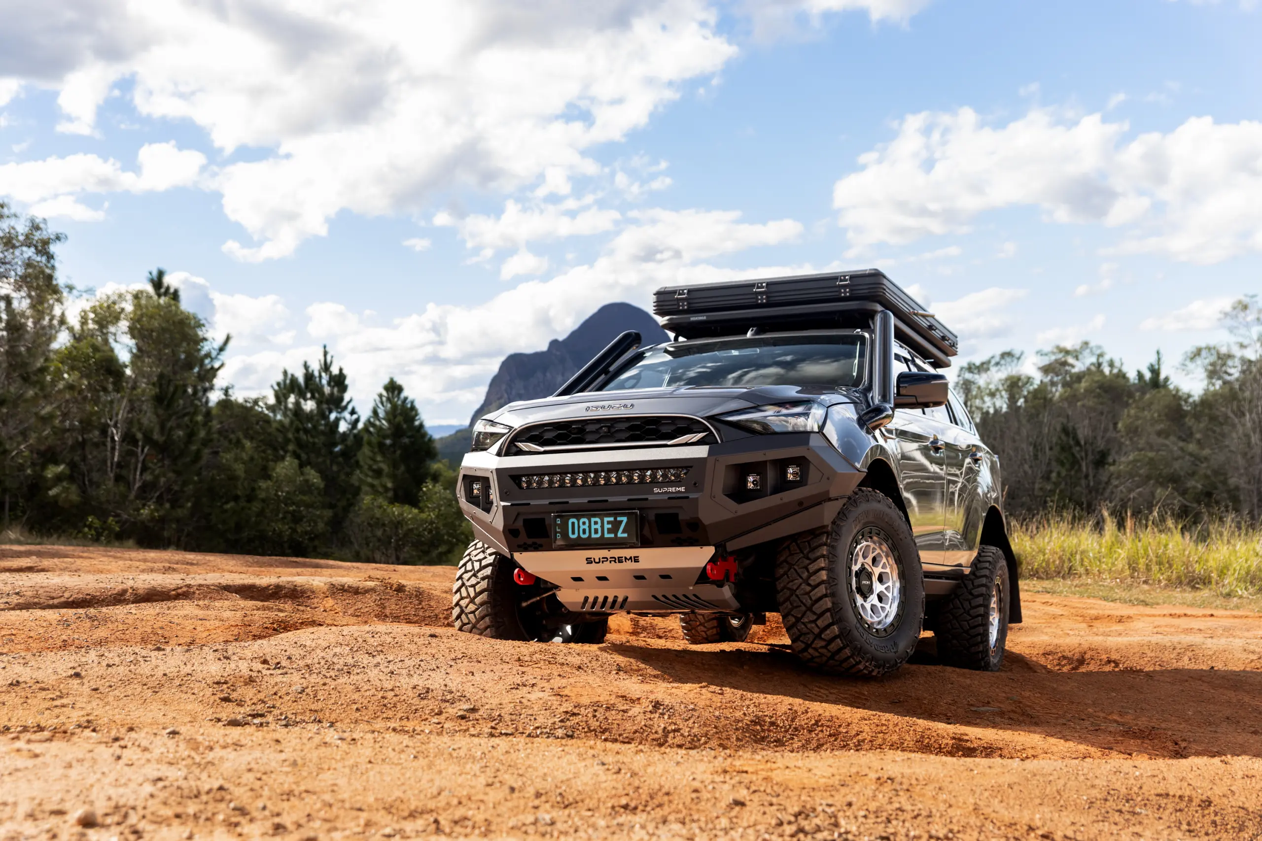 Grey Isuzu MU-X with ROH Atlas 4x4 Wheel in Machined Centre Black Lip finish off road