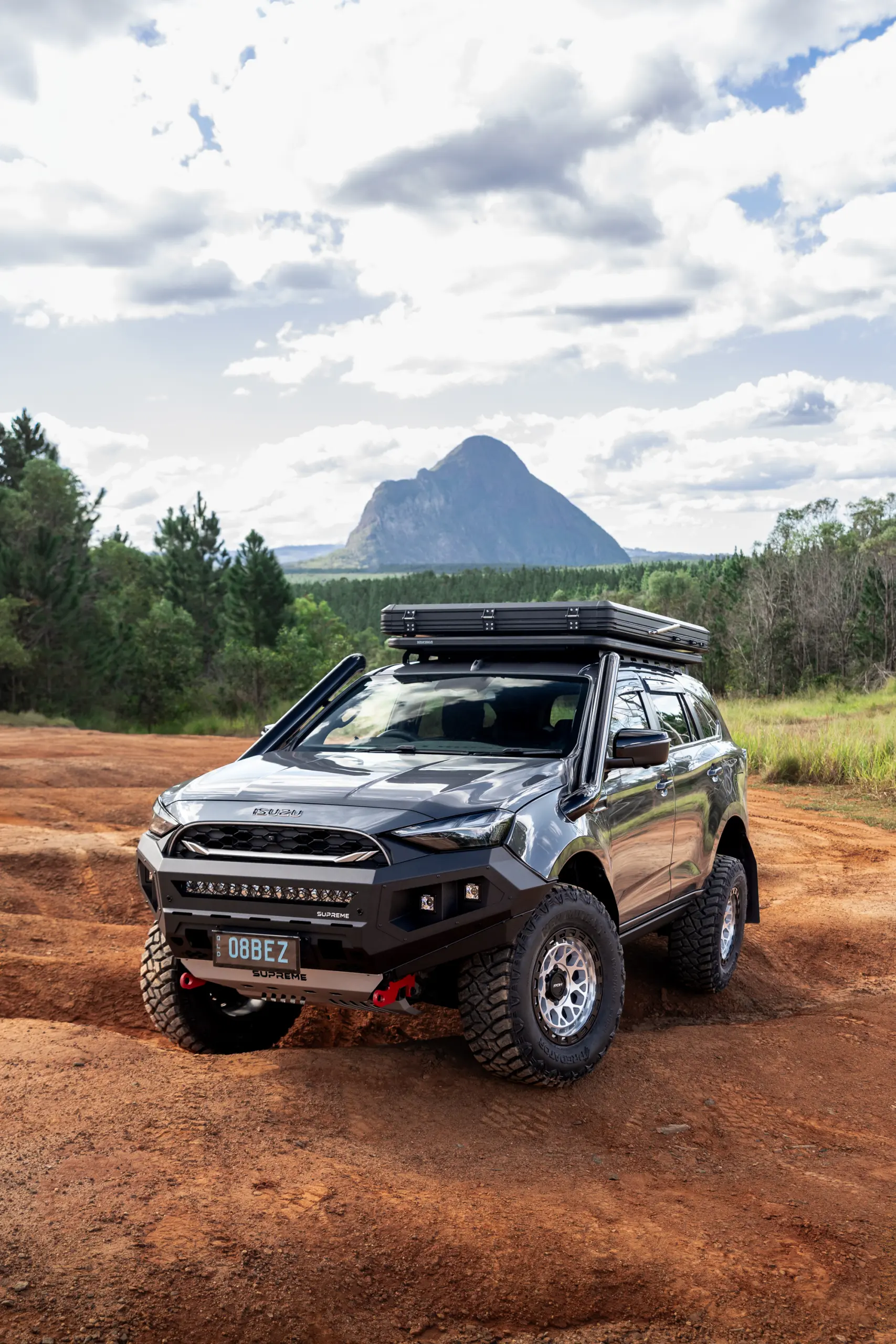 Grey Isuzu MU-X with ROH Atlas 4x4 Wheel in Machined Centre Black Lip finish off road