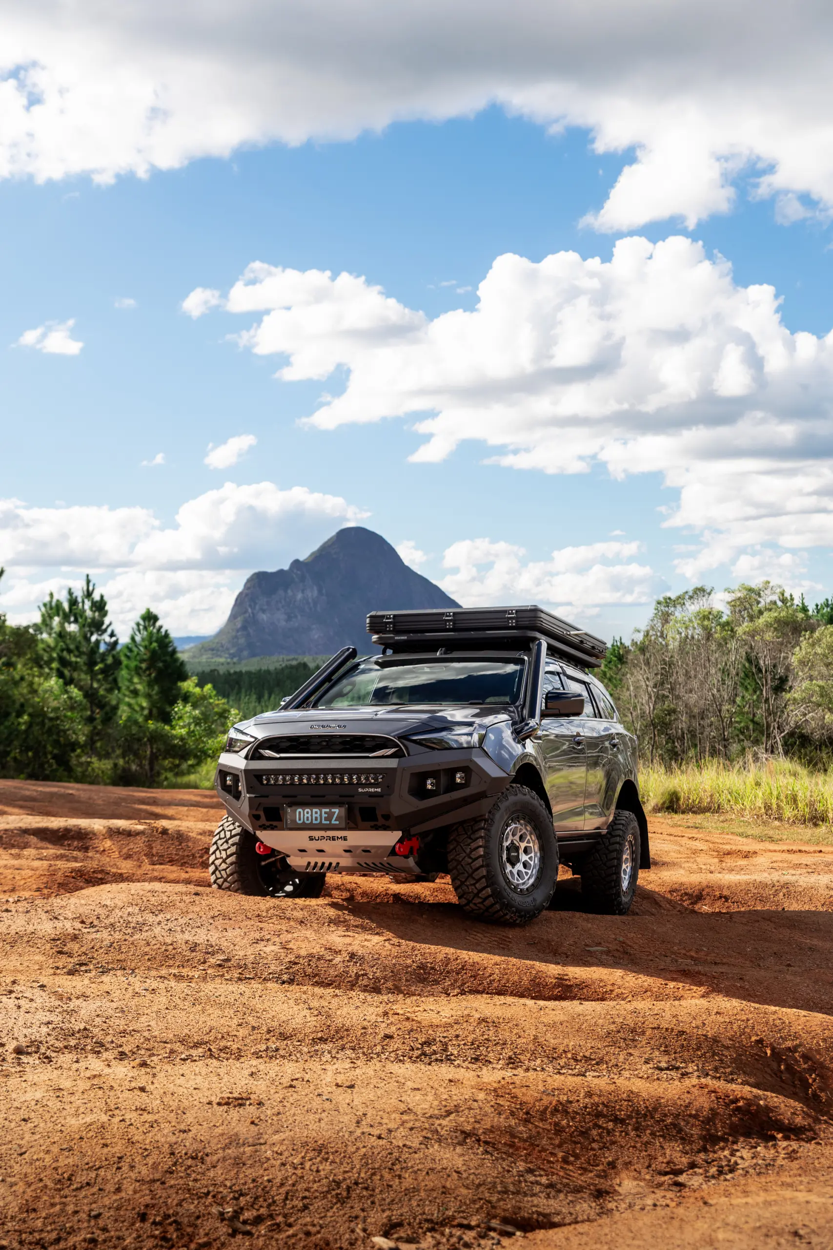Grey Isuzu MU-X with ROH Atlas 4x4 Wheel in Machined Centre Black Lip finish off road