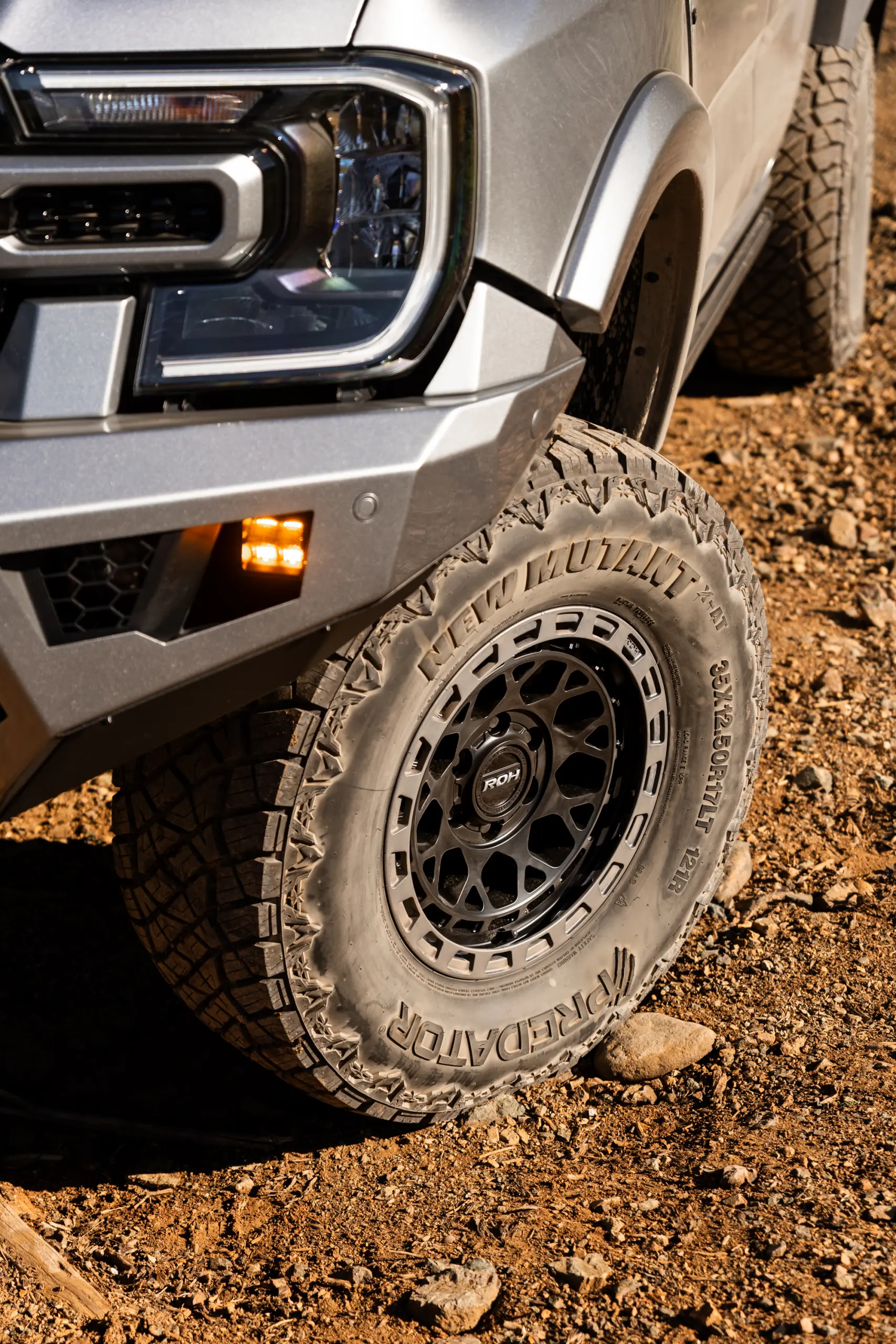Silver Ford Ranger Next-Gen with 17x9 +12 ROH Atlas 4x4 Wheel in Black Centre Graphite Lip finish