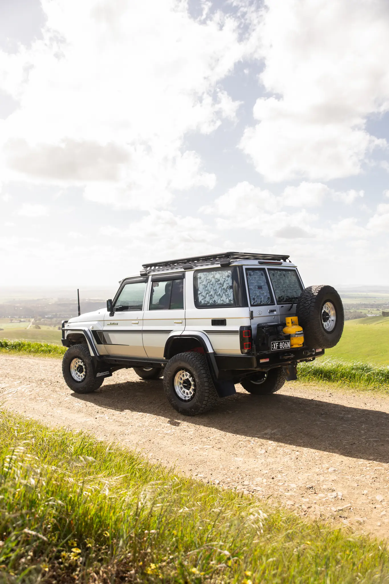 76 Series Landcruiser - Assault