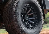Toyota LandCruiser 76 Series with Graphite Centre Black Lip Raid 5 4x4 Wheel off road