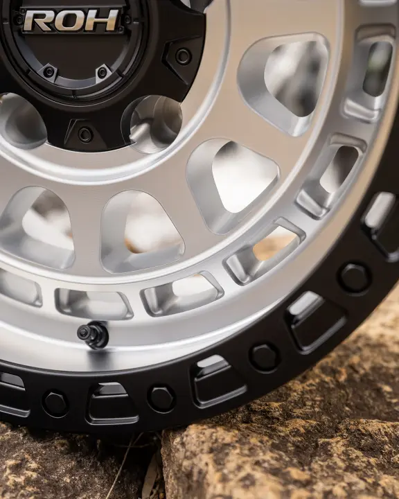 Detail image of ROH Assault Machined Centre Black Lip Wheel on rivers edge