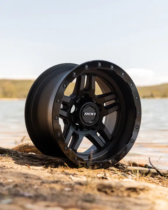 ROH Hammer Matte Black Gloss Lip 4x4 Alloy Wheel Lakeside