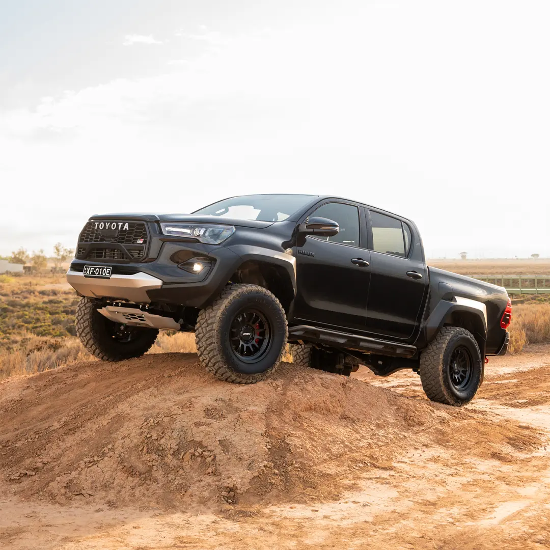 Toyota Hilux N80 (GR Sport) 2023-2025