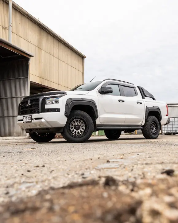 Mitsubishi Triton MV (GLX-R/GLS/GSR)