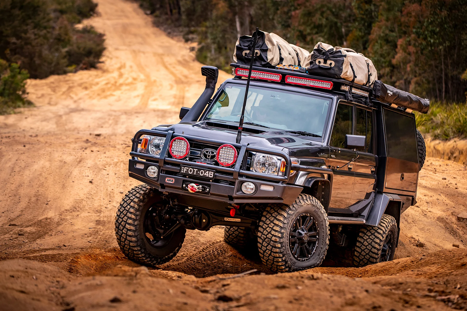 Offroad Images 79 Series with ROH vapour