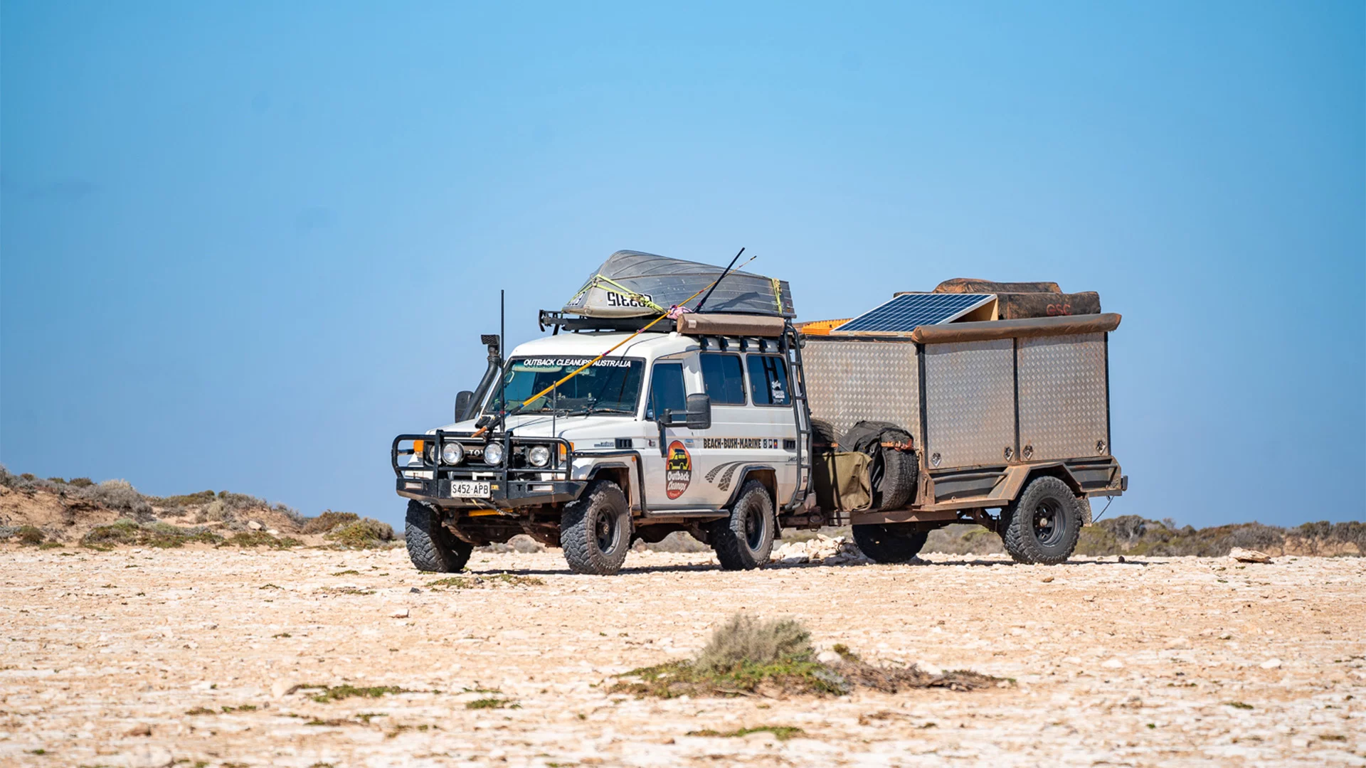Close up of Outback Cleanups Australia Troopy with Blak Trak Wheels